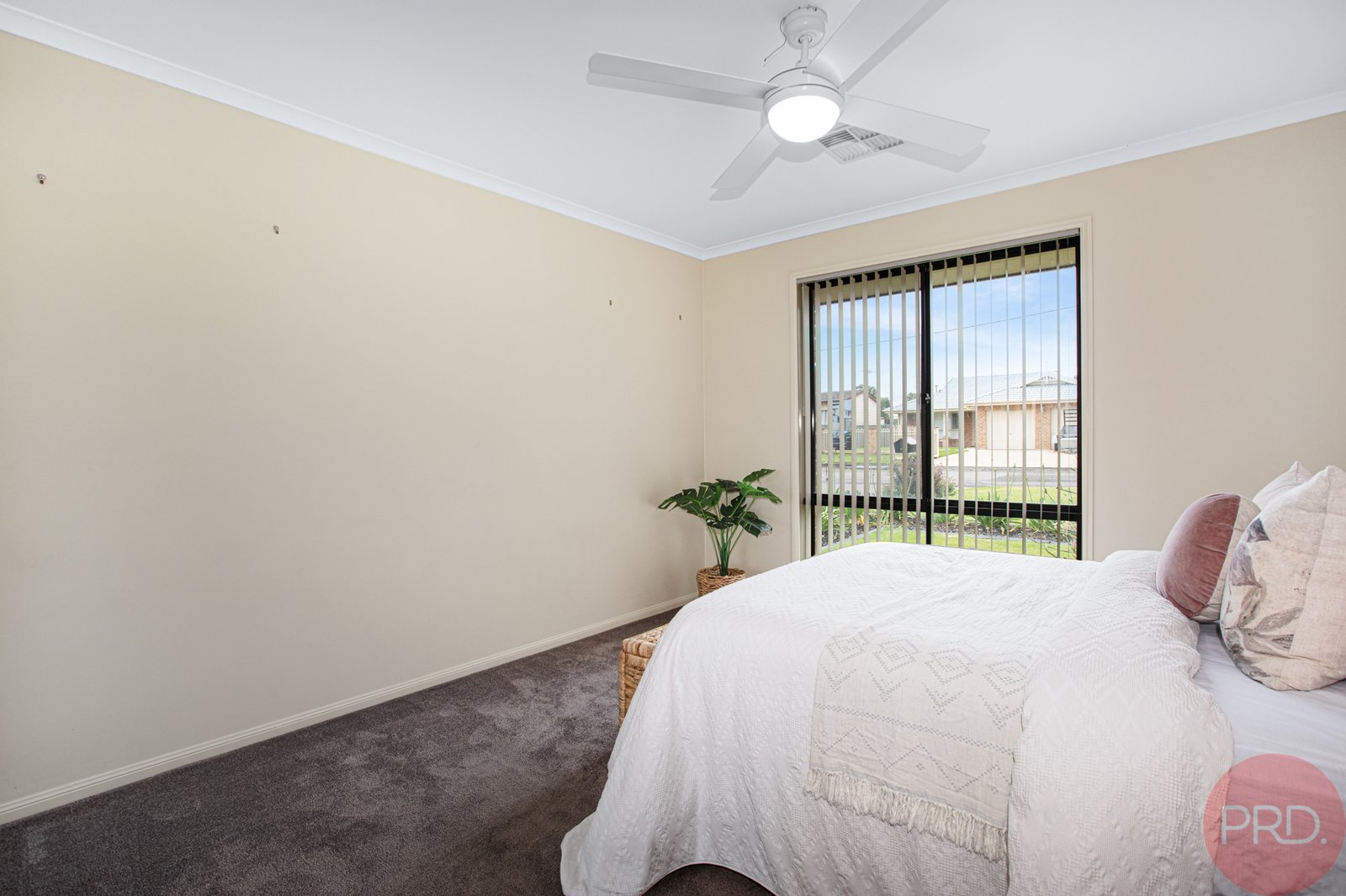 6 Centre Street GRETA 11