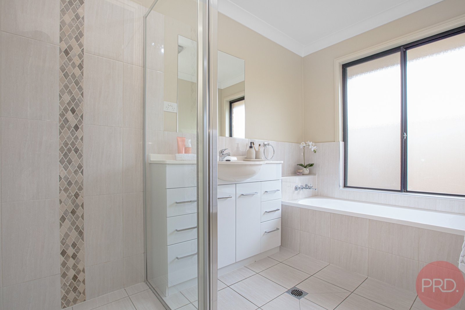 6 Centre Street GRETA 25