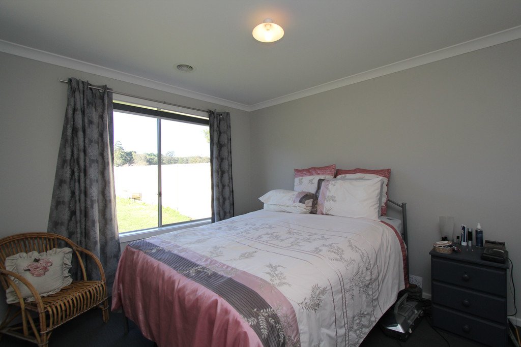 6 Cherry Court CANADIAN 6