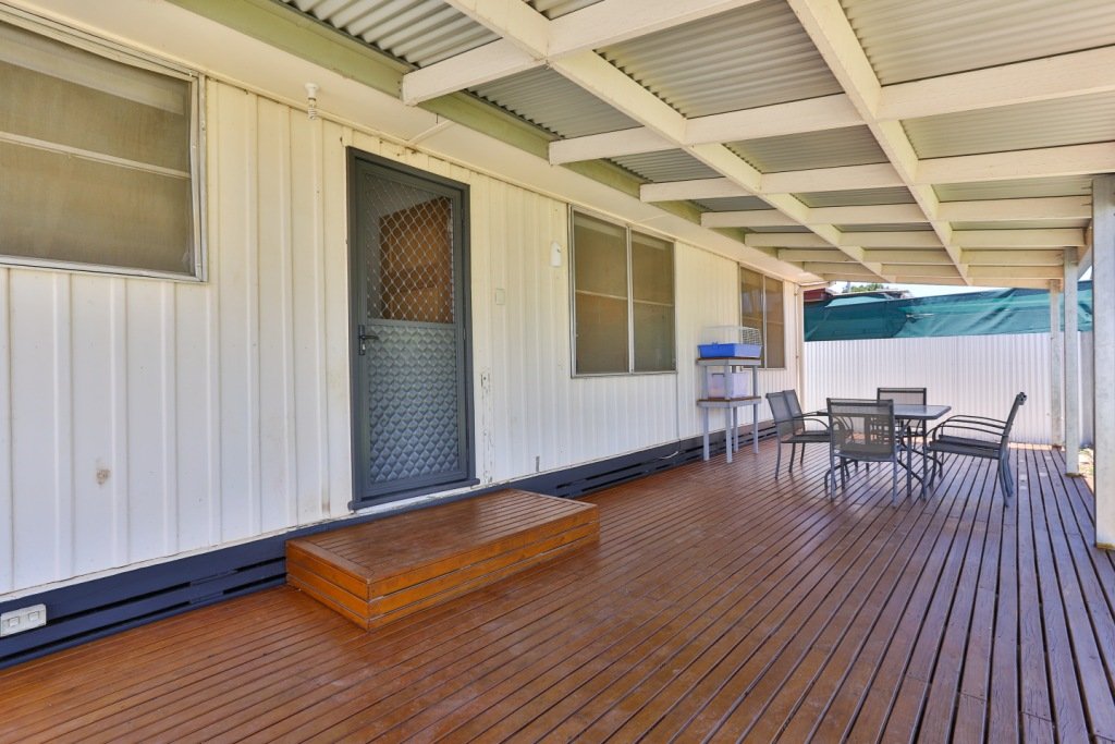 6 Christie Parade MILDURA 9