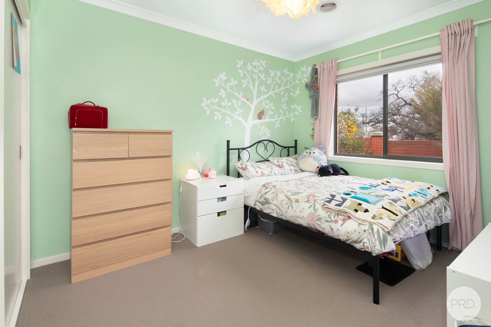 6 Cinnamon Drive LAKE GARDENS 14