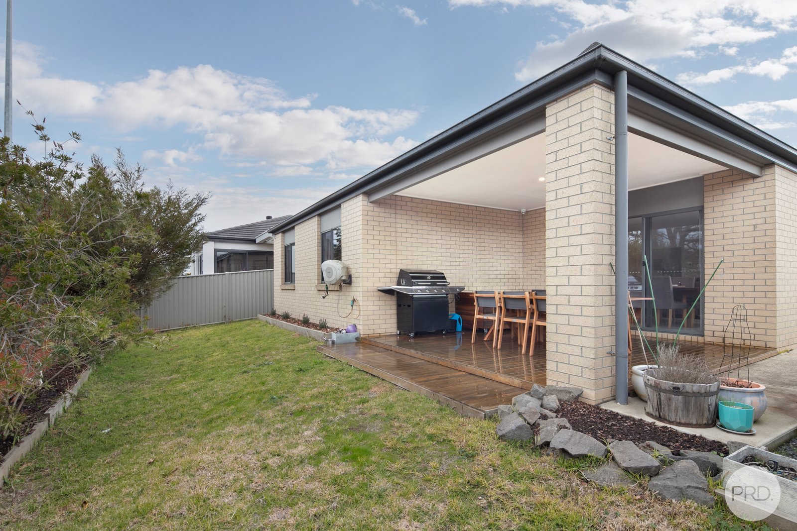 6 Cinnamon Drive LAKE GARDENS 21