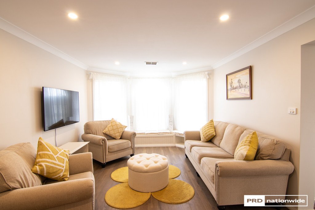 6 Clancy Court TAMWORTH 2