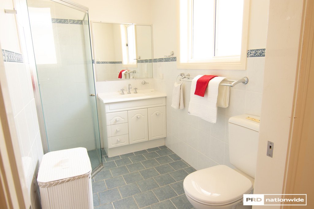 6 Clancy Court TAMWORTH 11