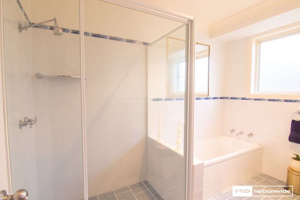 6 Clancy Court TAMWORTH 12