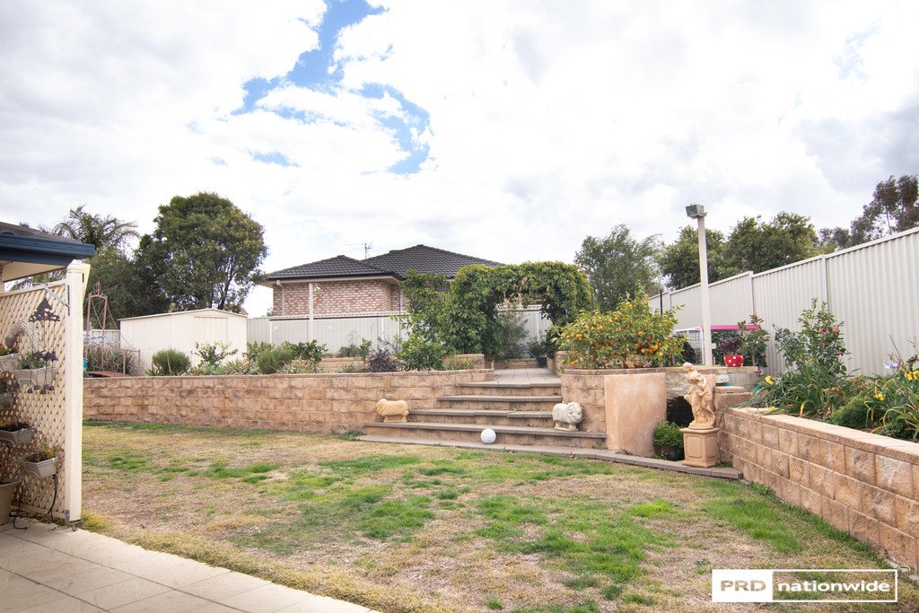 6 Clancy Court TAMWORTH 16