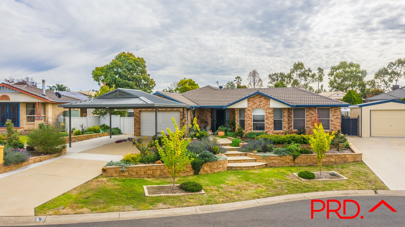 6 Clancy Court TAMWORTH 2