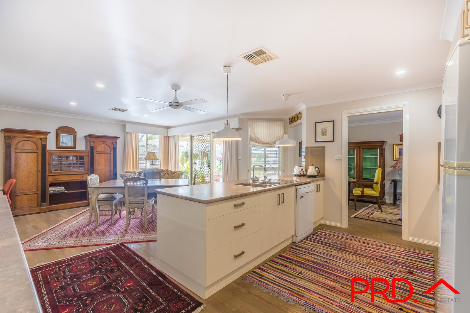 6 Clancy Court TAMWORTH 4