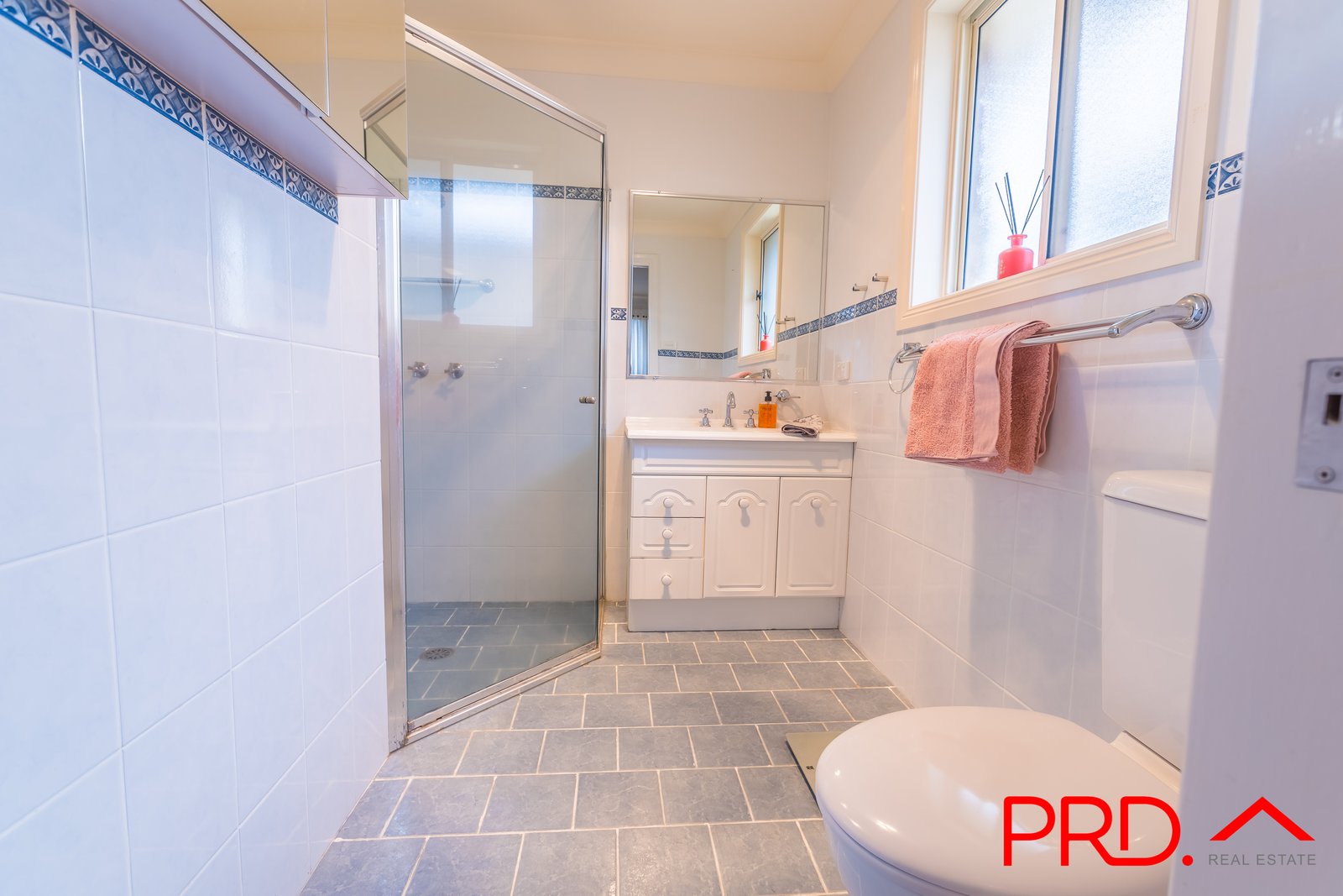 6 Clancy Court TAMWORTH 11