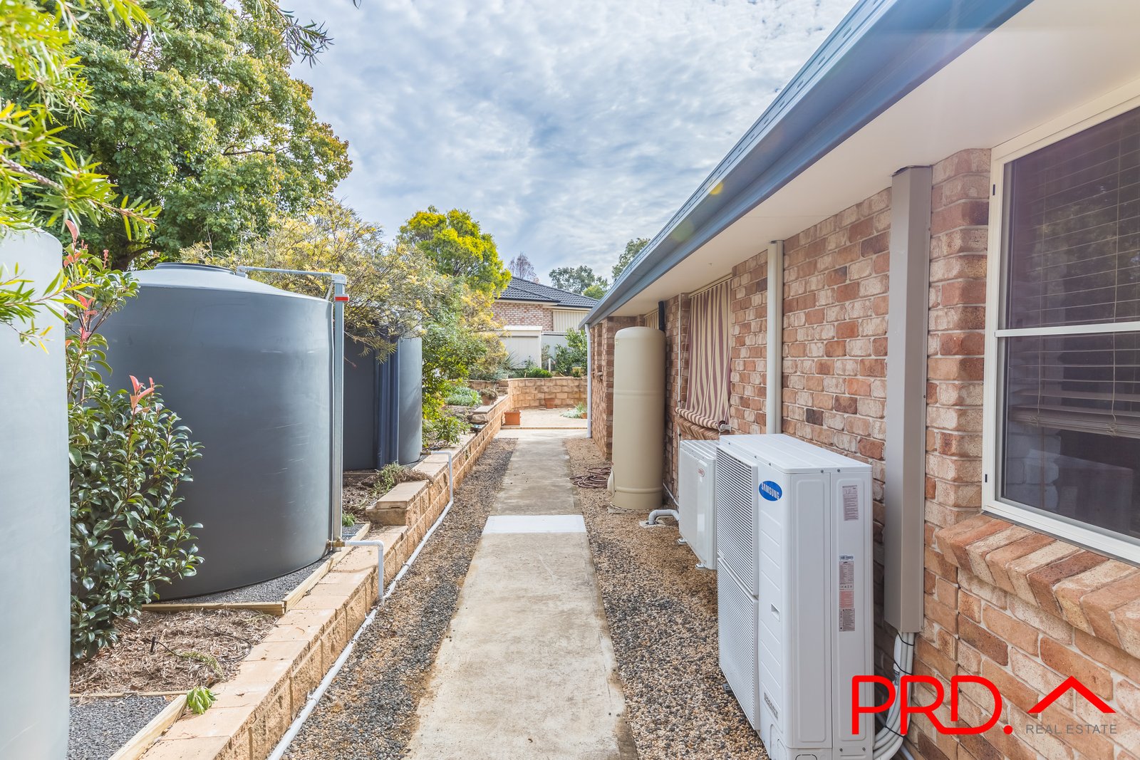 6 Clancy Court TAMWORTH 25