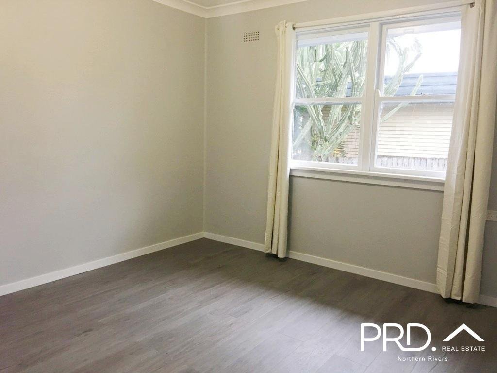 6 Clarence Street CASINO 9