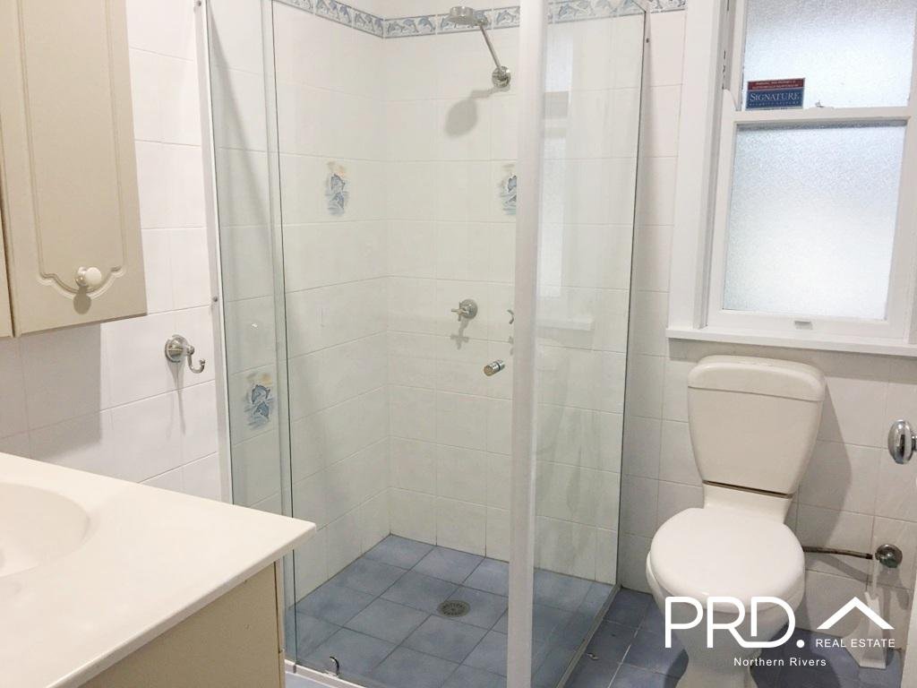 6 Clarence Street CASINO 12