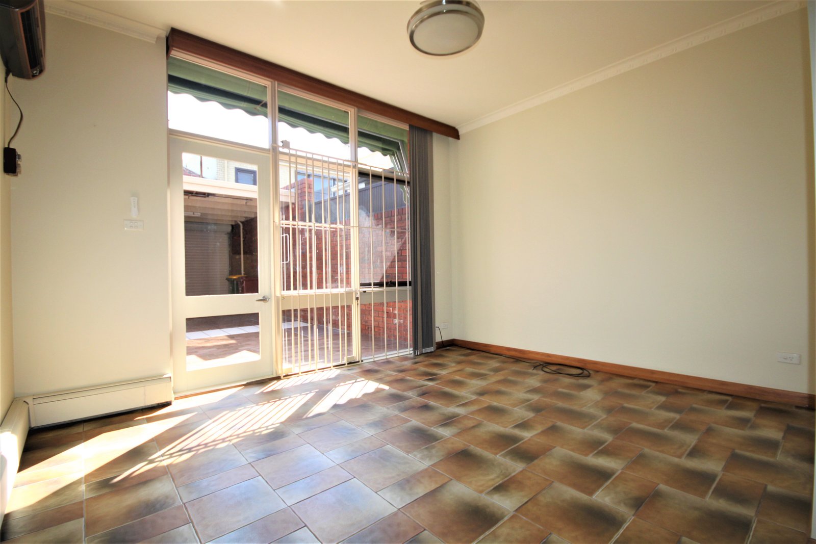 Gallery: 6 Clarendon Place