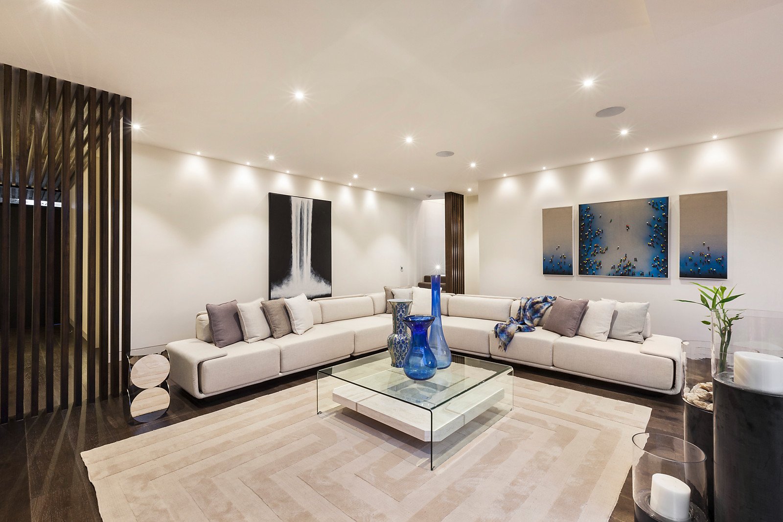 Real Estate and Property in 6 Cleeve Court, Toorak, VIC