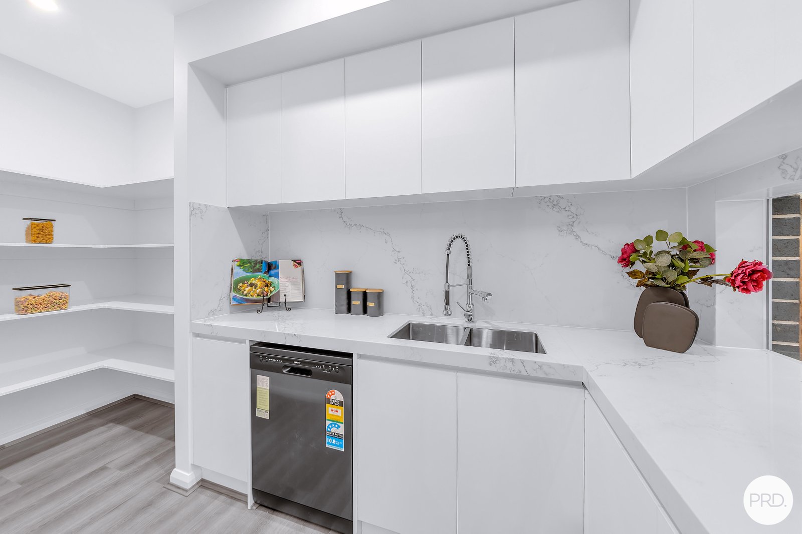 6 Clematis Street CLYDE NORTH 13