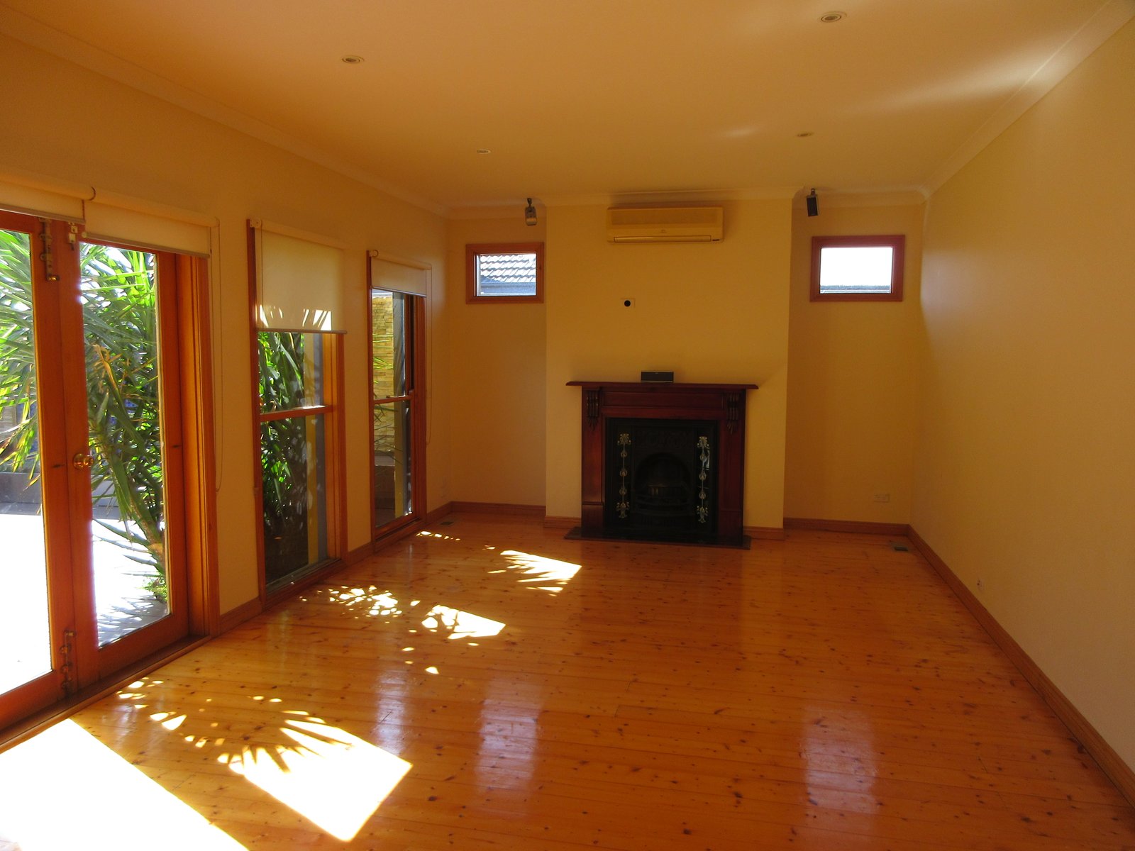 Gallery: 6 Clements Street