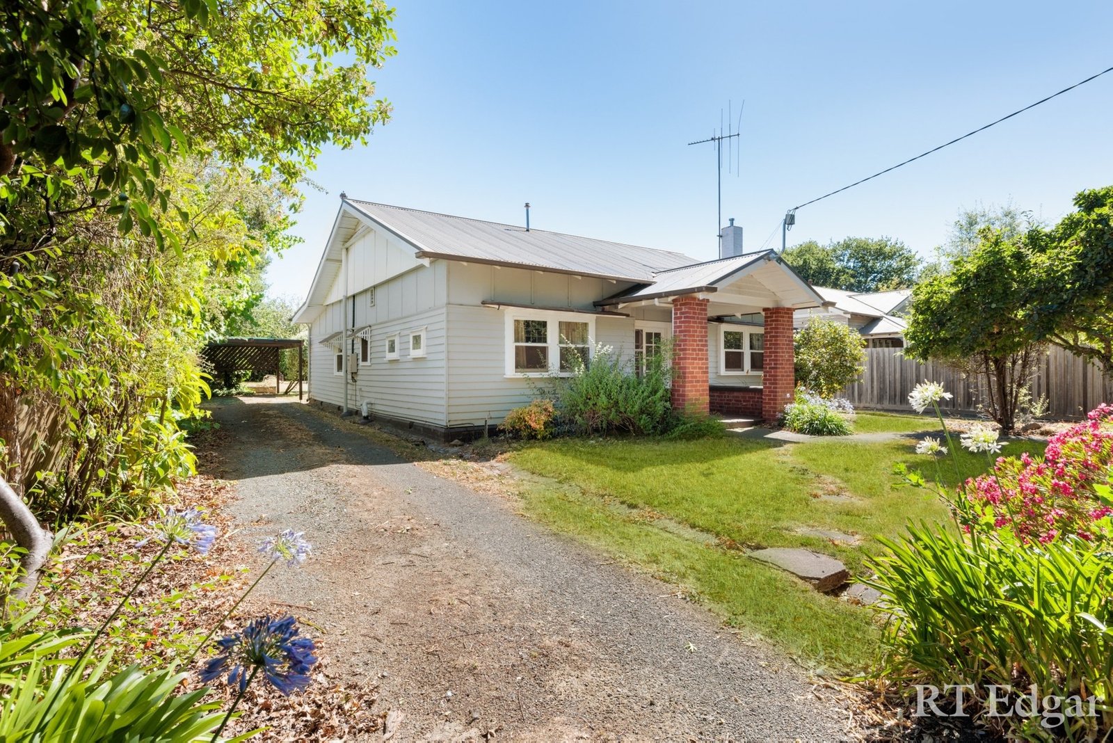 Real Estate and Property in 6 Clowes Street, Kyneton, VIC