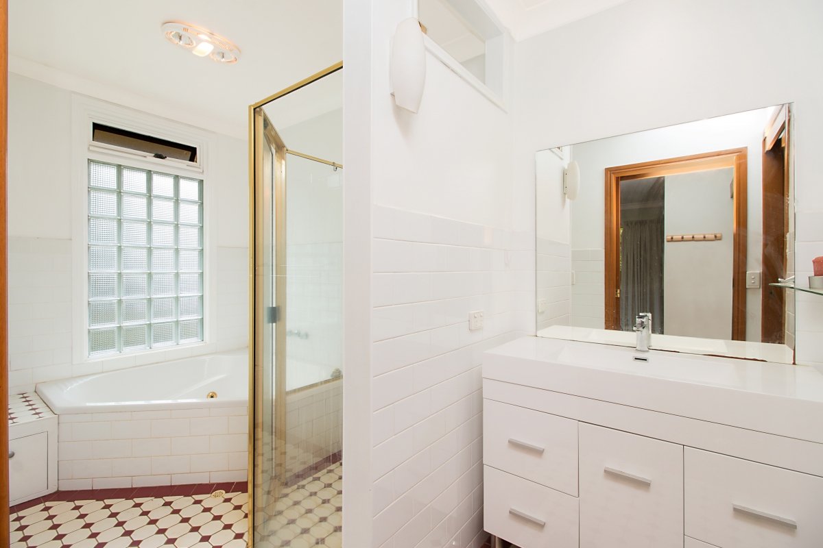 6 Collier Street CUDGEN 7