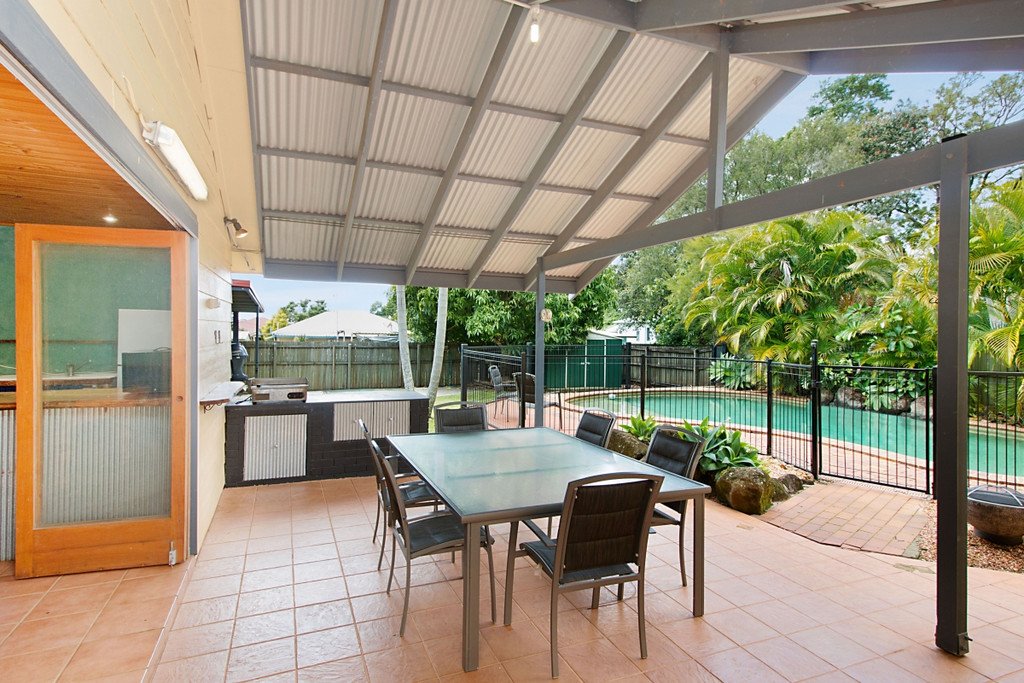 6 Collier Street CUDGEN 9