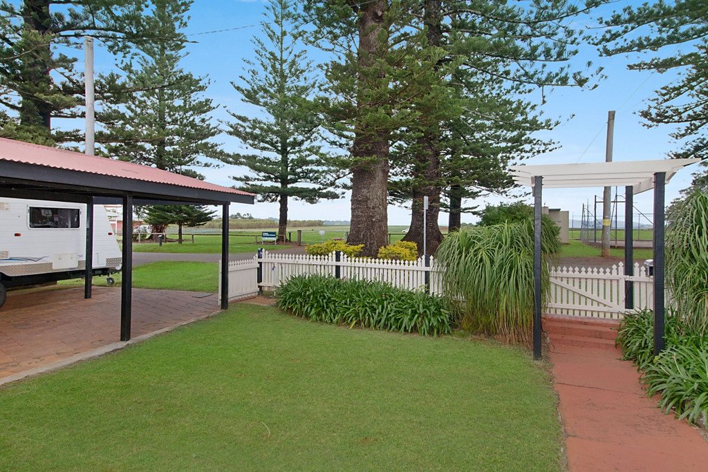 6 Collier Street CUDGEN 12
