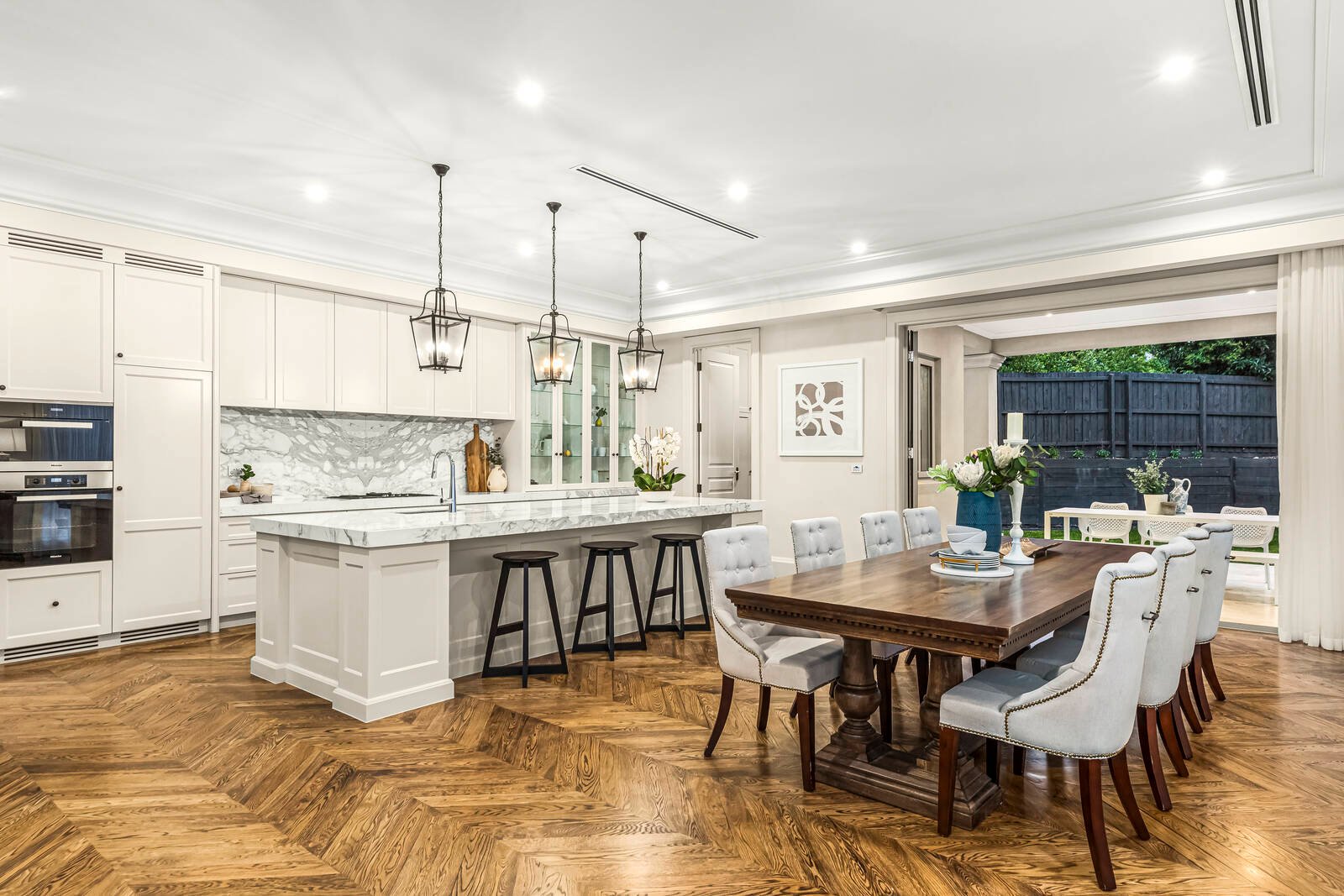 Real Estate and Property in 6 Connell Court, Balwyn, VIC