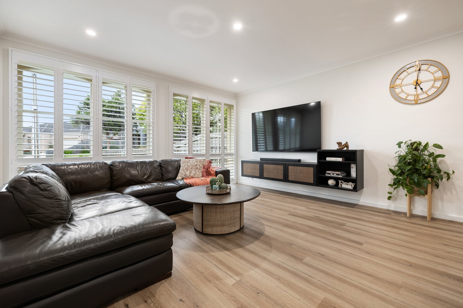 Gallery: 6 Conrad Place