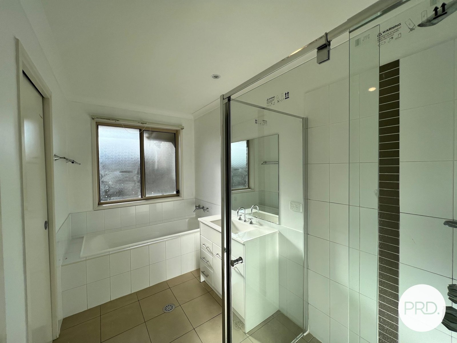 6 Constance Stone Street MACGREGOR 4