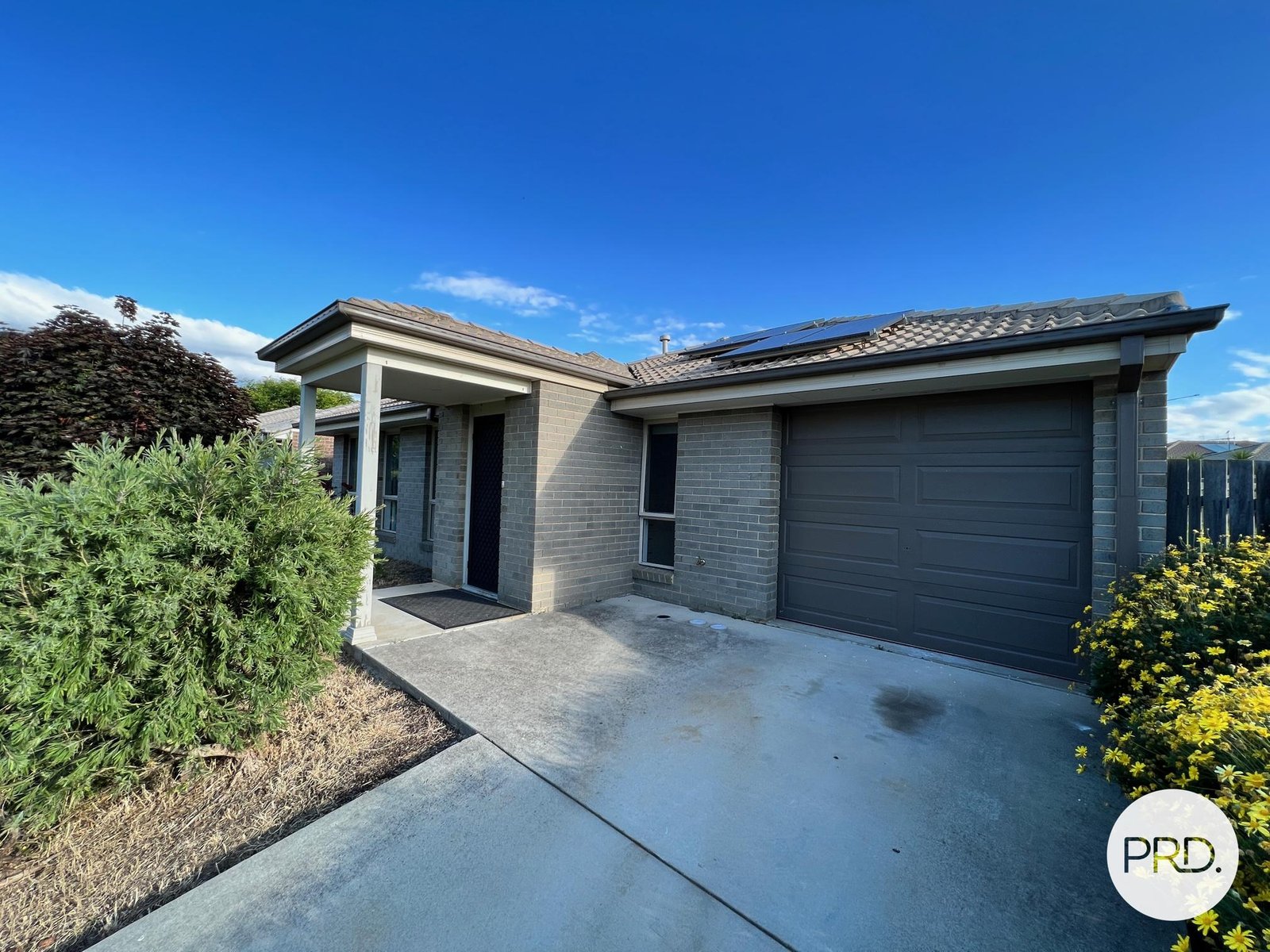 6 Constance Stone Street MACGREGOR 2