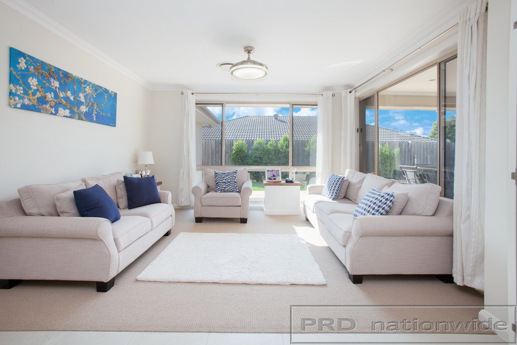 6 Coolabah Street ABERGLASSLYN 4