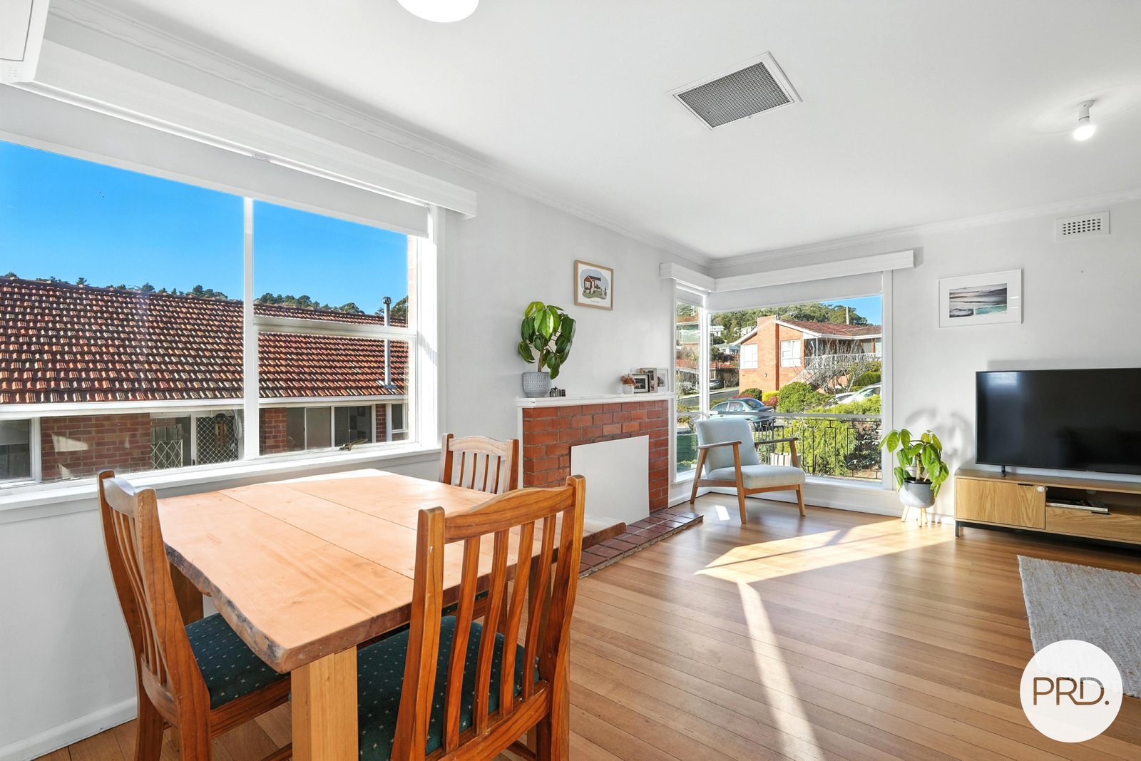 6 Coolangatta Street LINDISFARNE 9