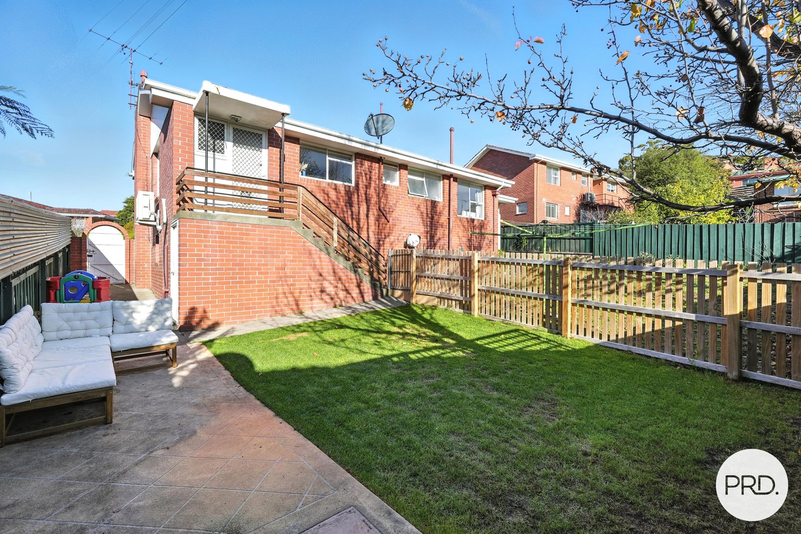 6 Coolangatta Street LINDISFARNE 18