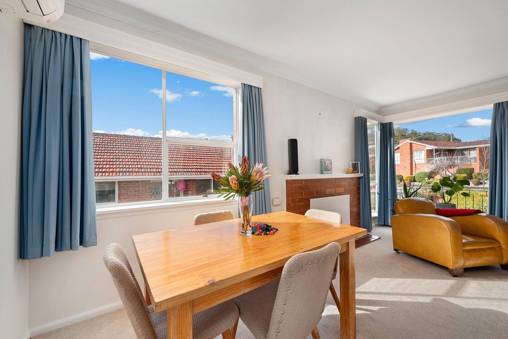 6 Coolangatta Street LINDISFARNE 9