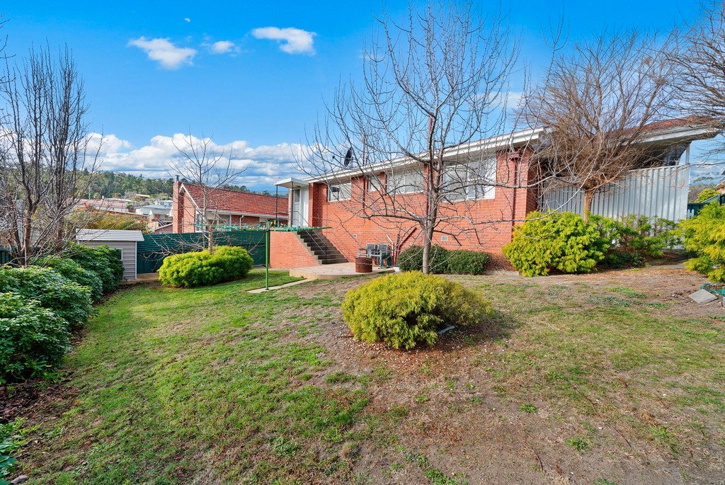 6 Coolangatta Street LINDISFARNE 19