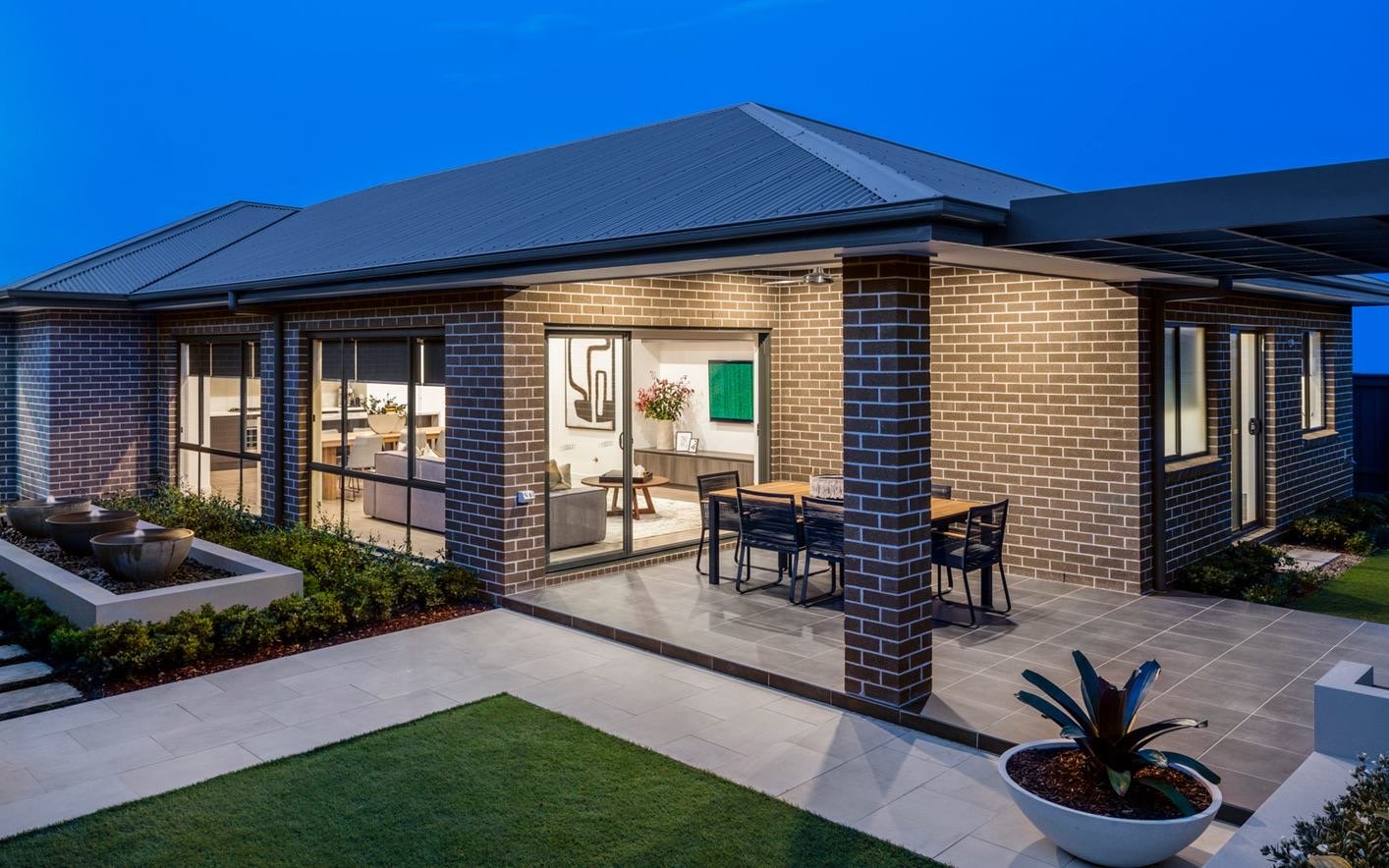 6 Corella Close ABERGLASSLYN 25