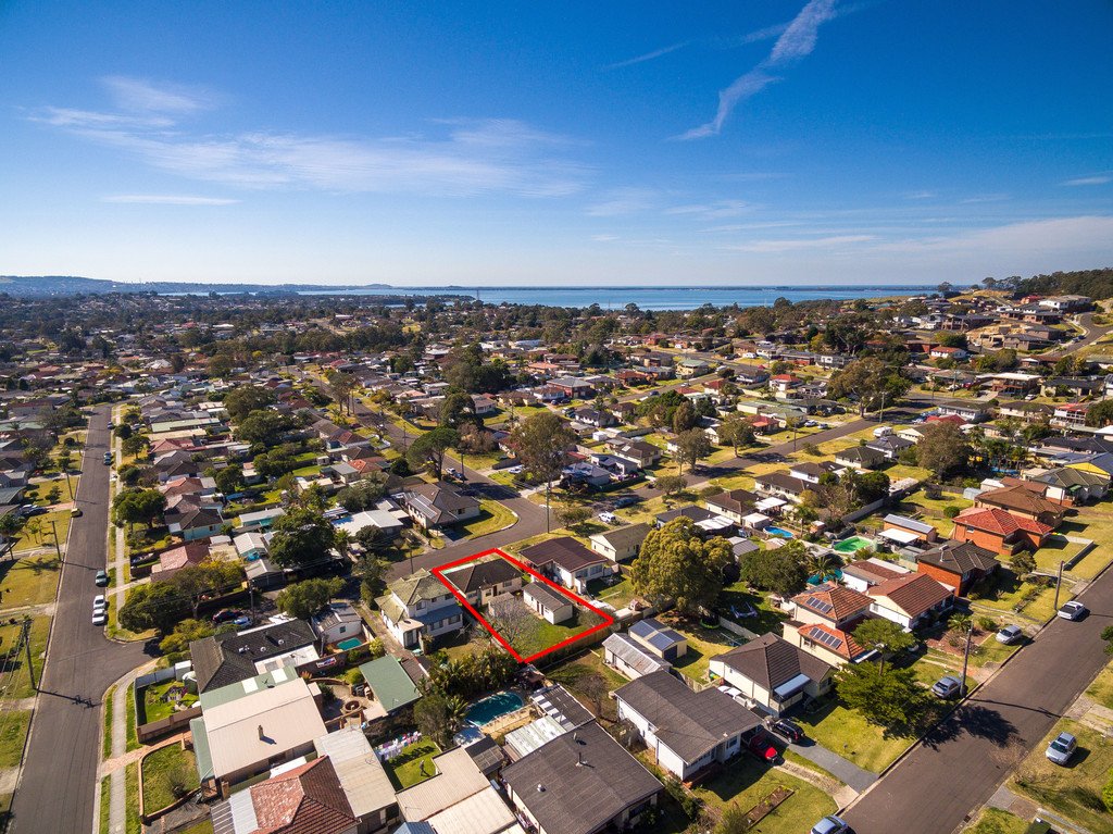 6 Cornwall Road DAPTO 8