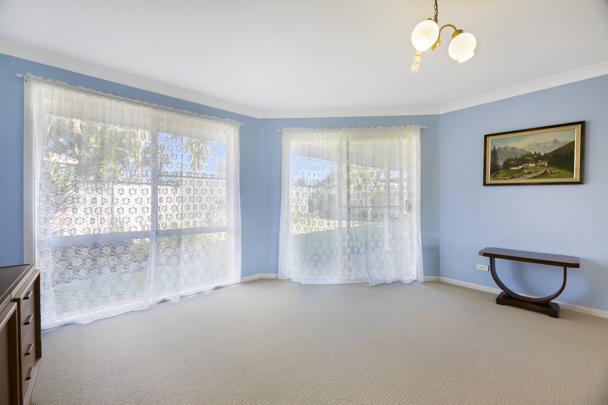 6 Coronet Crescent Burleigh Waters 4