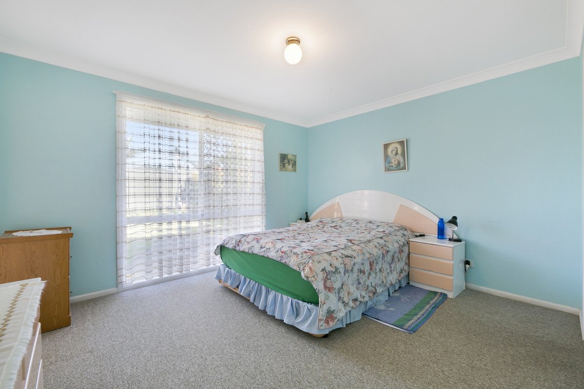6 Coronet Crescent Burleigh Waters 7