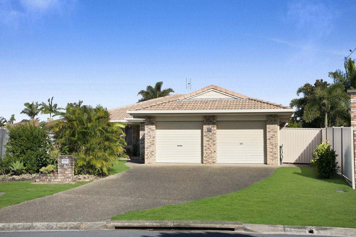 6 Coronet Crescent Burleigh Waters 9