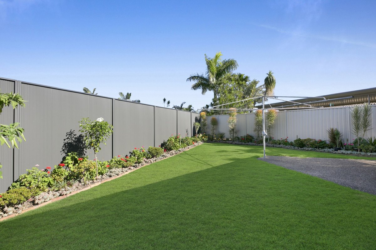 6 Coronet Crescent Burleigh Waters 10