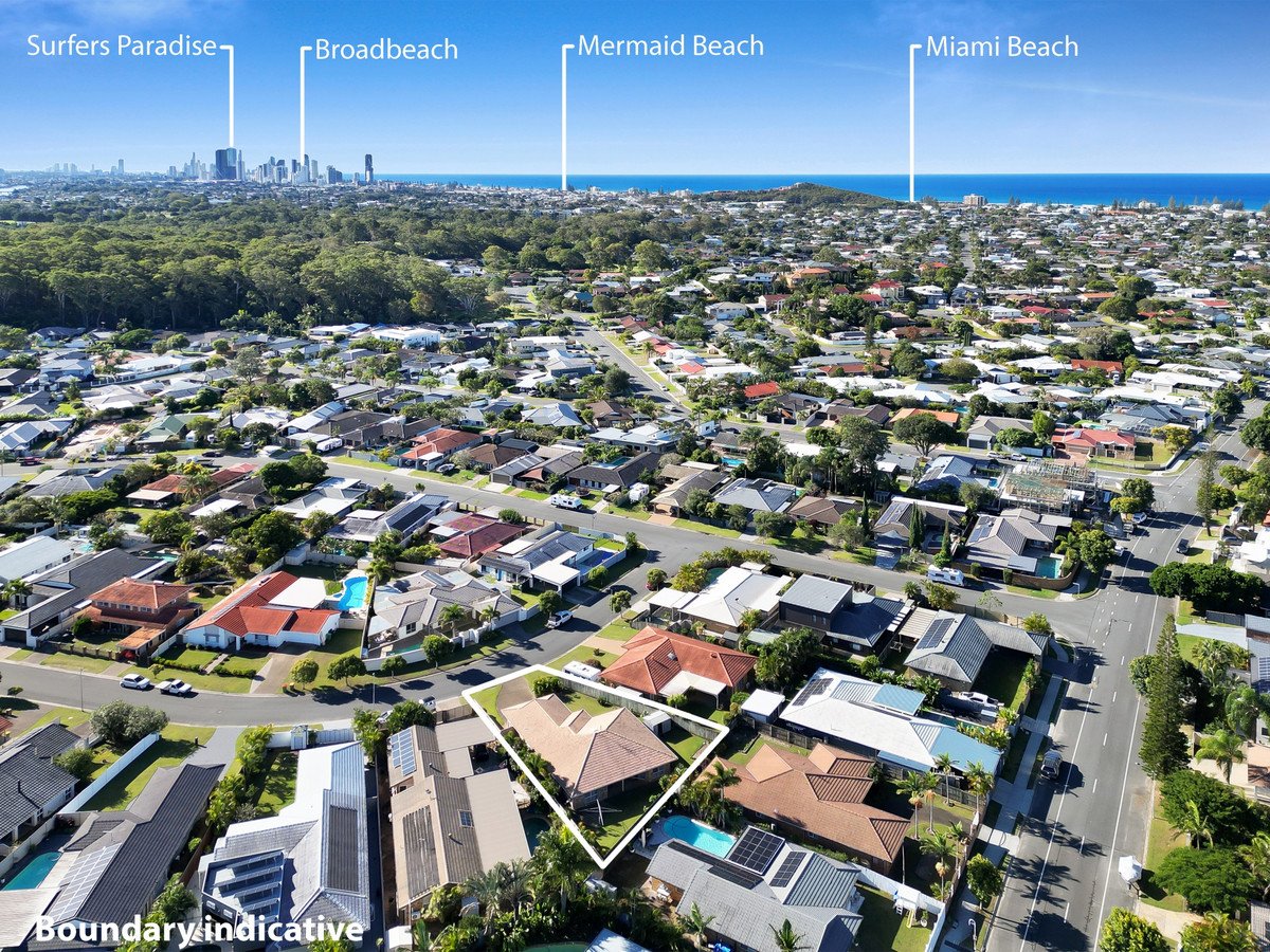 6 Coronet Crescent Burleigh Waters 18