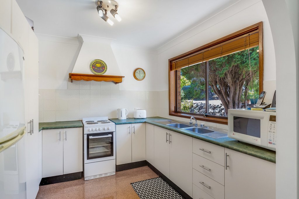 6 Corrie Lane CORLETTE 3