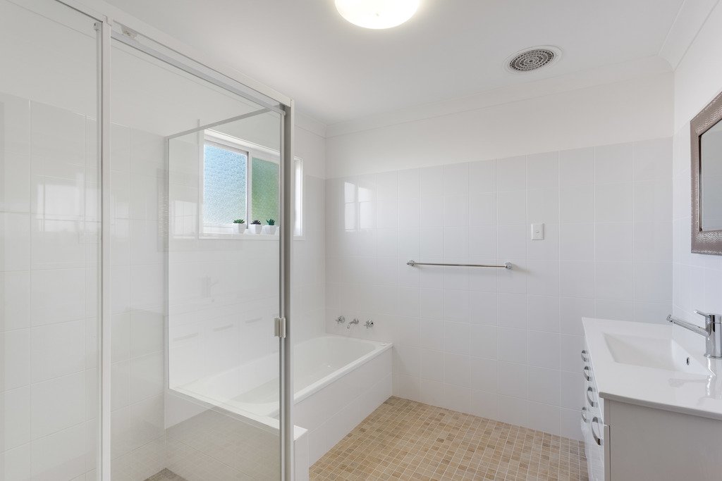 6 Corrie Lane CORLETTE 12