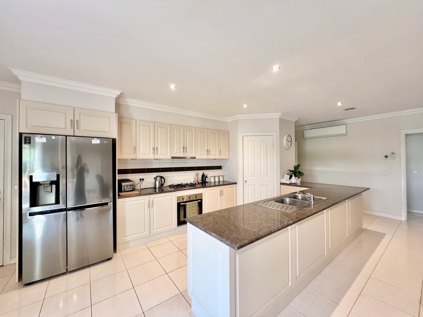 Gallery: 6 Cottonwood Way