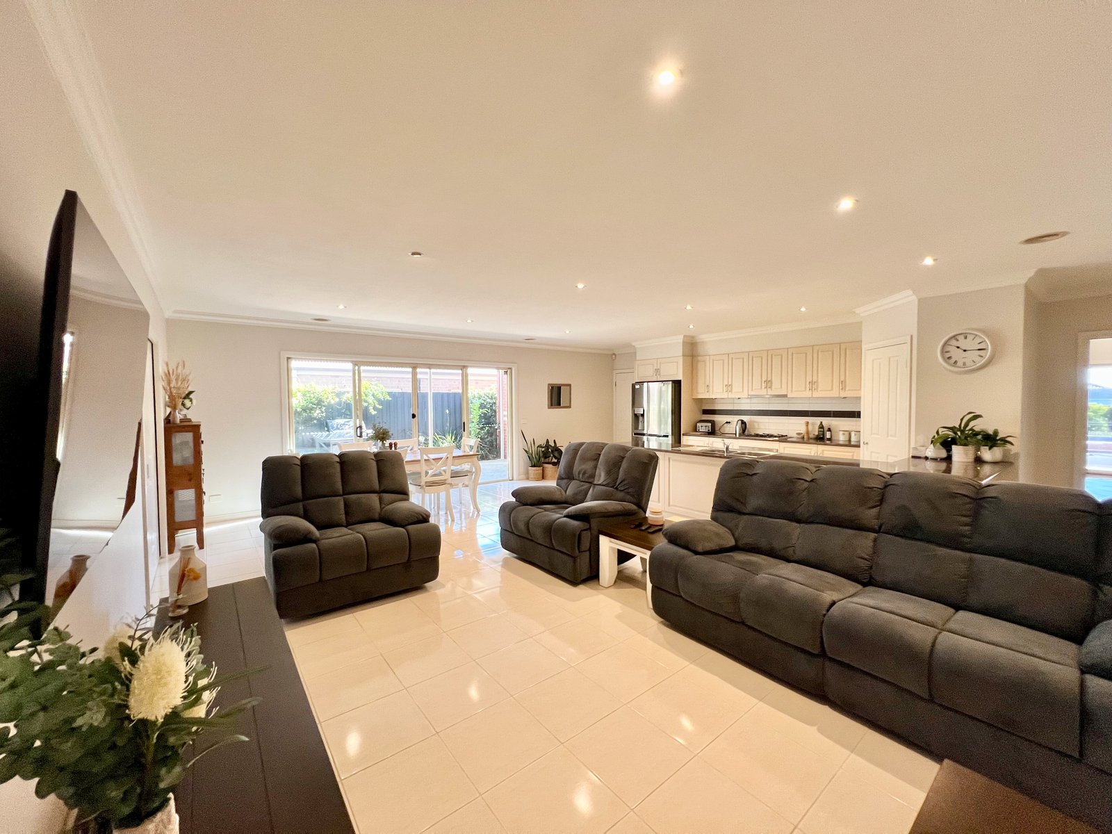 Gallery: 6 Cottonwood Way