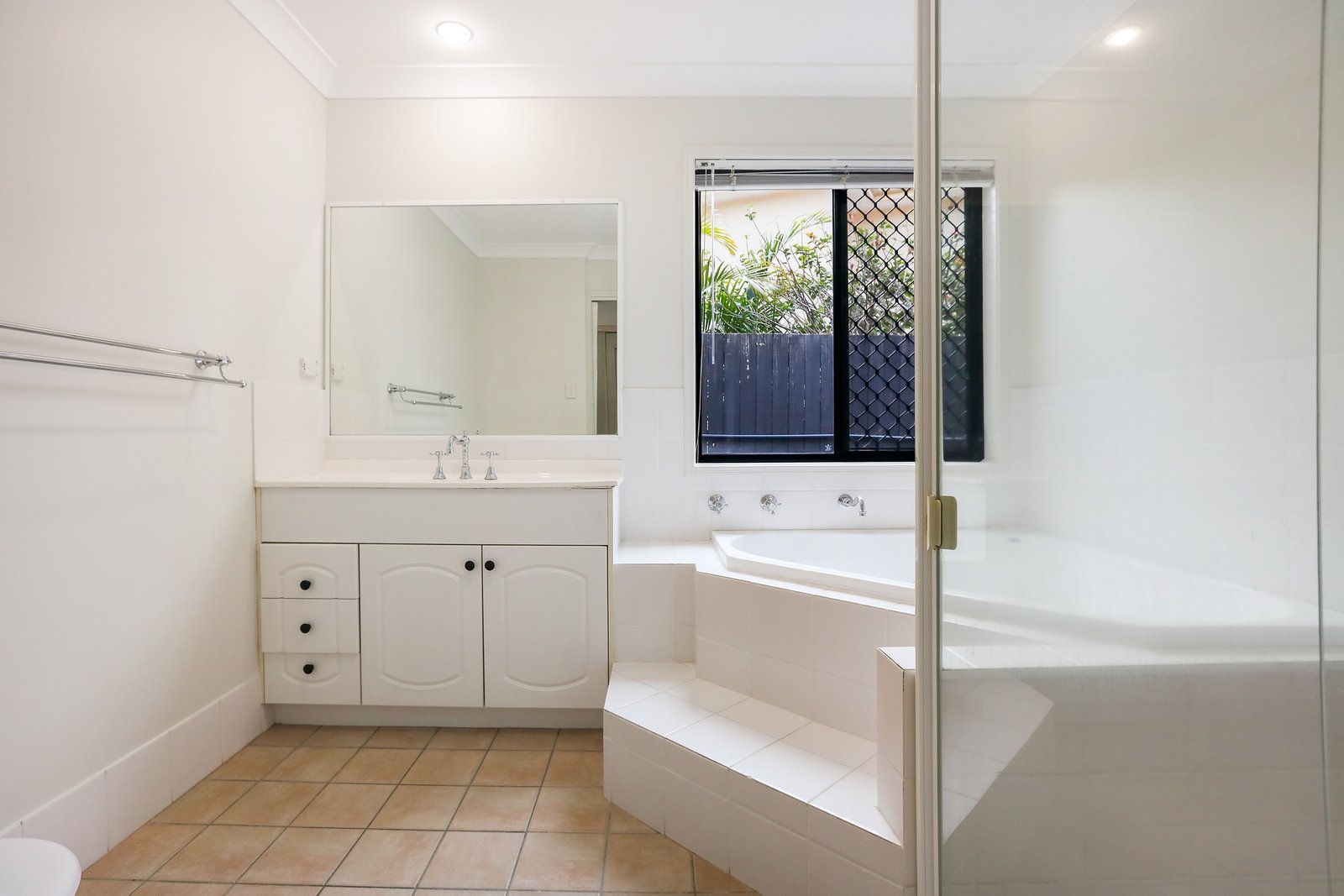 6 Crestbrook Glen MOLENDINAR 9