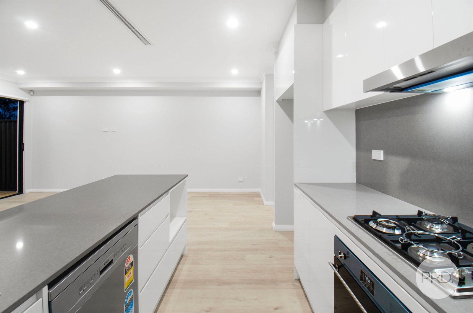 6 Cunningham Crescent BARDIA 4