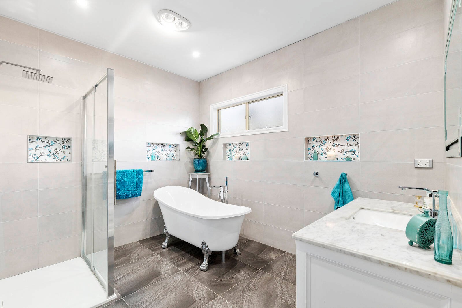 Real Estate and Property in 6 Daintree Way, Ocean Grove, VIC