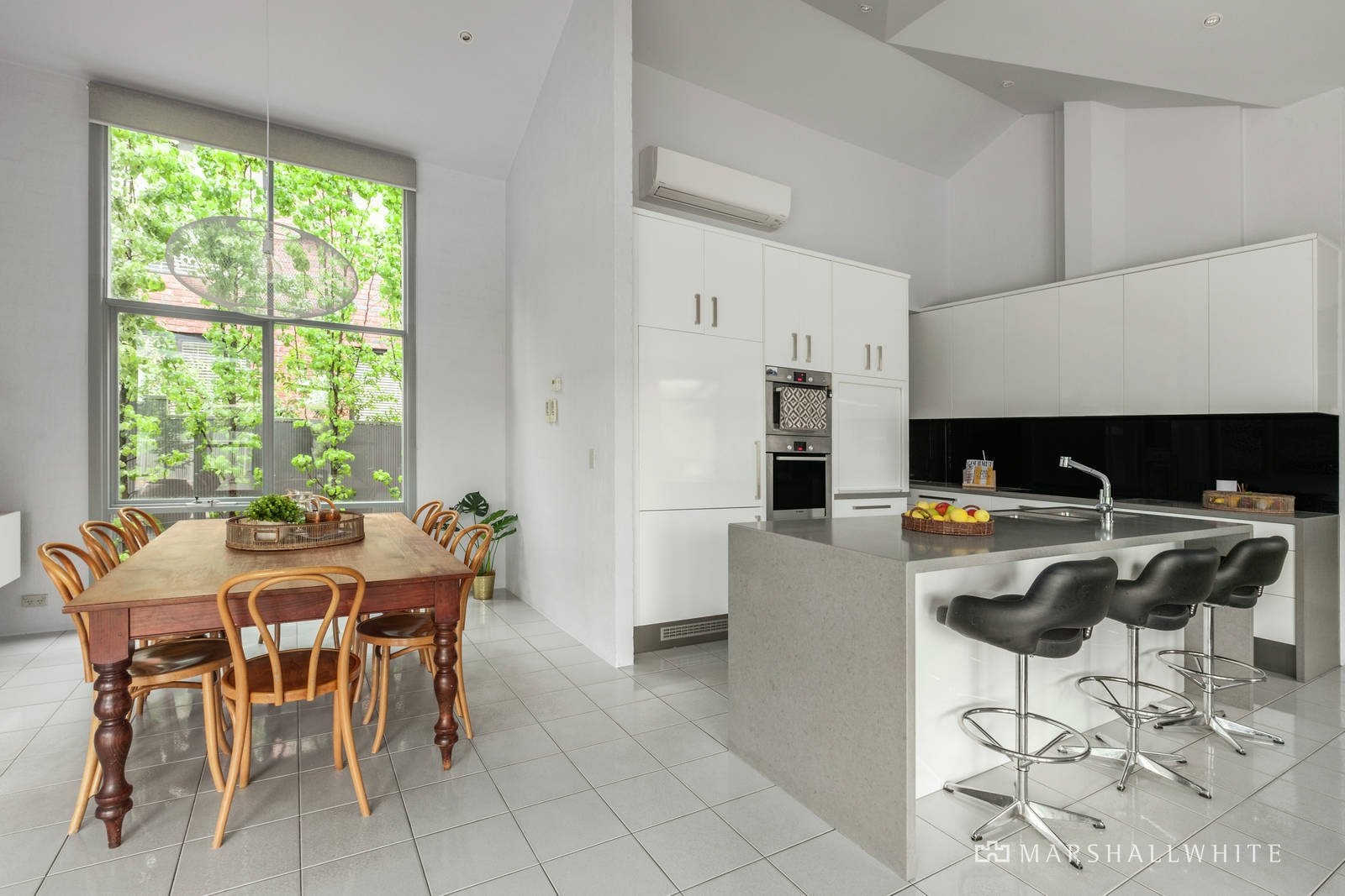 6 Delfi Court, Balwyn, VIC