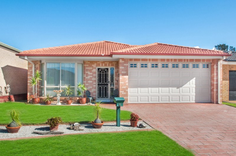 6 Delmont Place KANAHOOKA 1