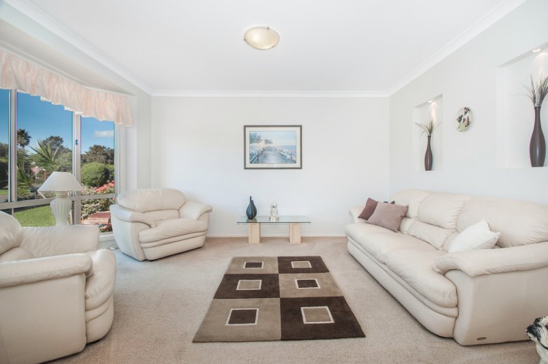 6 Delmont Place KANAHOOKA 4